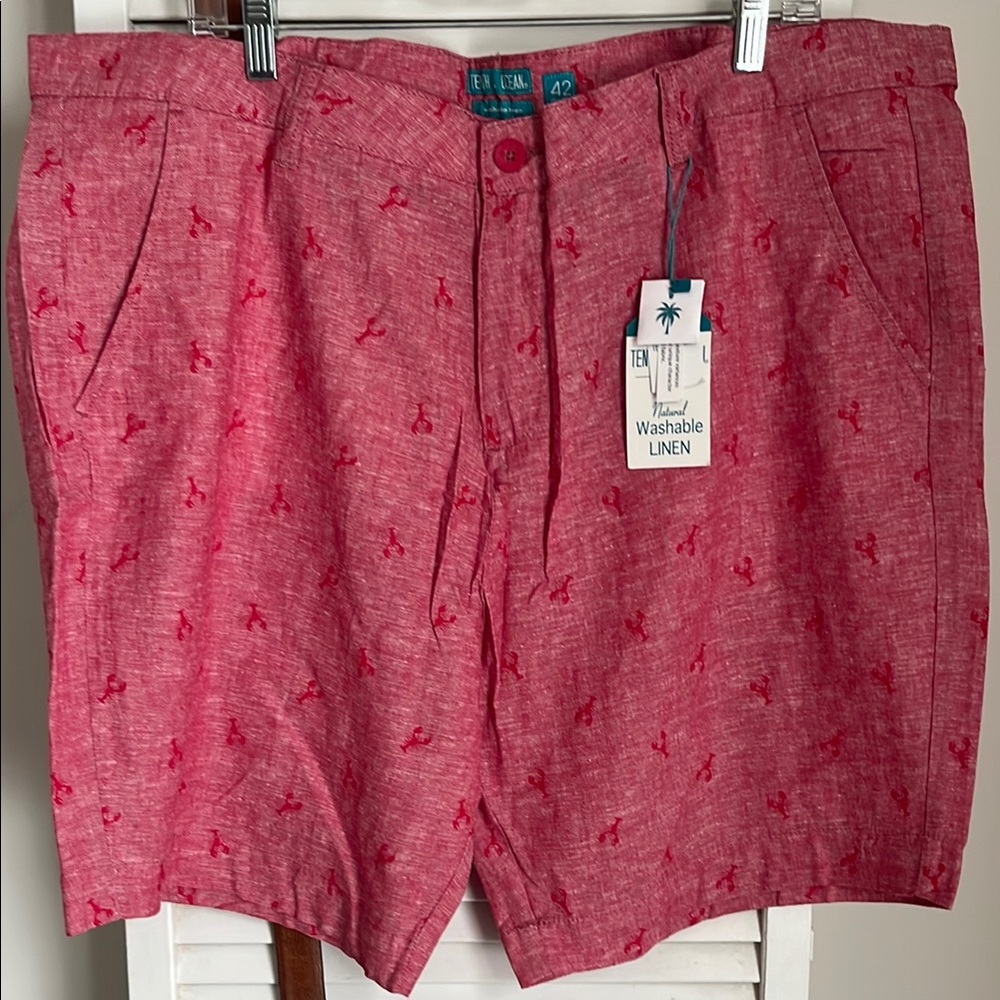 Men’s size 42 lobster pattern linen shorts